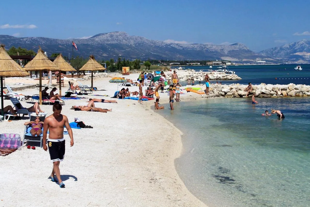 Triple Room Trogir 13102B Gasthof